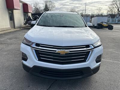 2022 Chevrolet Traverse LT Cloth   - Photo 2 - Rushville, IN 46173