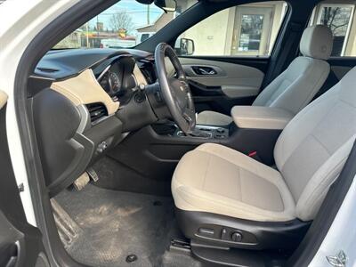 2022 Chevrolet Traverse LT Cloth   - Photo 8 - Rushville, IN 46173