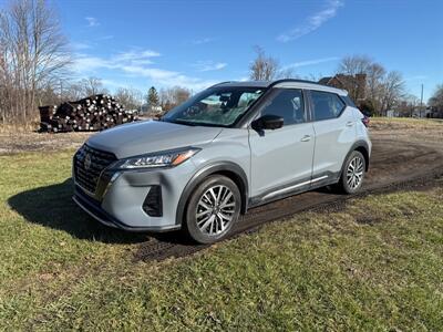 2021 Nissan Kicks SR   - Photo 2 - Rushville, IN 46173