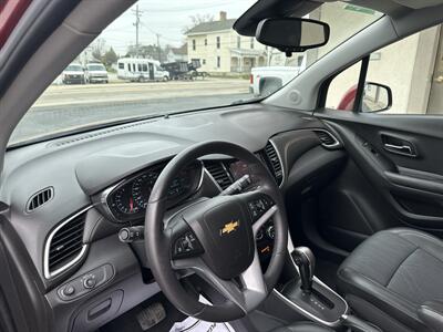 2021 Chevrolet Trax LT   - Photo 9 - Rushville, IN 46173