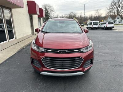 2021 Chevrolet Trax LT   - Photo 3 - Rushville, IN 46173