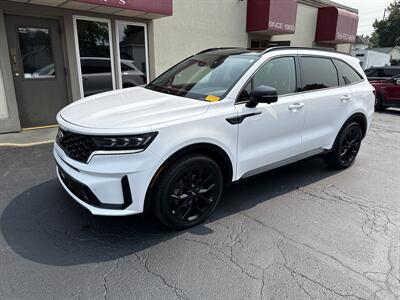 2021 Kia Sorento SX Prestige   - Photo 2 - Rushville, IN 46173