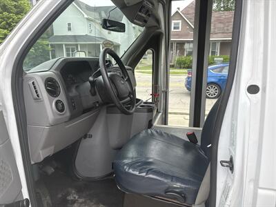 2017 Ford E-450 SD   - Photo 11 - Rushville, IN 46173