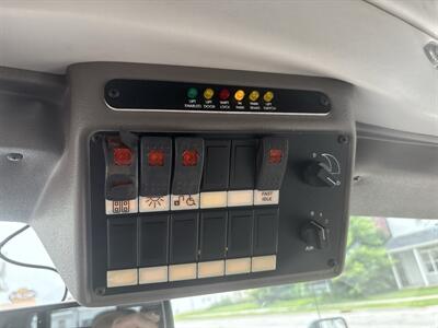 2017 Ford E-450 SD   - Photo 12 - Rushville, IN 46173