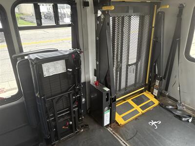 2017 Ford E-450 SD   - Photo 18 - Rushville, IN 46173