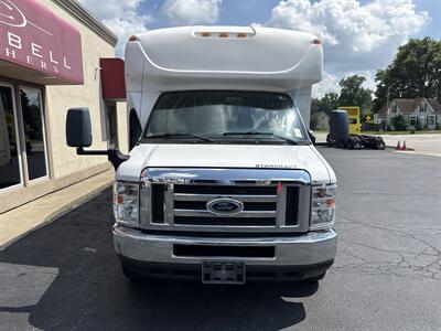 2017 Ford E-450 SD   - Photo 3 - Rushville, IN 46173