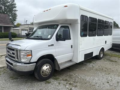 2017 Ford E-450 SD   - Photo 7 - Rushville, IN 46173