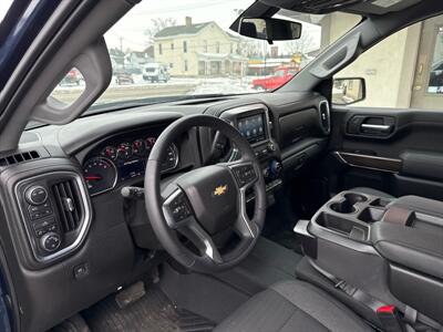 2022 Chevrolet Silverado 1500 Limited LT   - Photo 11 - Rushville, IN 46173