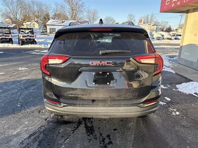 2022 GMC Terrain SLE   - Photo 6 - Rushville, IN 46173
