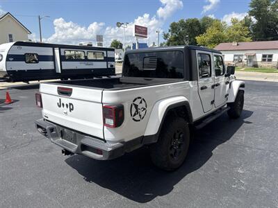 2021 Jeep Gladiator Willys Sport - Photo 5 - Rushville, IN 46173