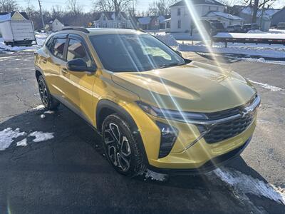 2025 Chevrolet Trax RS - Photo 4 - Rushville, IN 46173