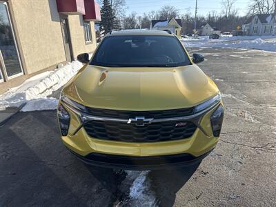 2025 Chevrolet Trax RS - Photo 3 - Rushville, IN 46173