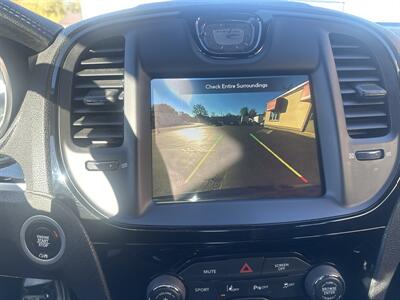 2022 Chrysler 300 Series S V6 - Photo 13 - Rushville, IN 46173