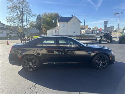 2022 Chrysler 300 Series S V6 - Photo 5 - Rushville, IN 46173