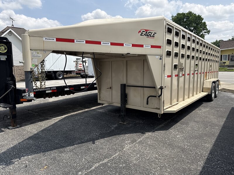 2023 Maxxim Eagle Livestock Trailer - Photo 1 - Rushville, IN 46173
