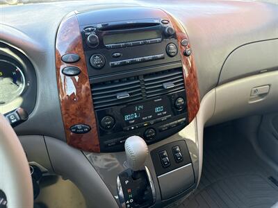2010 Toyota Sienna XLE - Photo 13 - Rushville, IN 46173