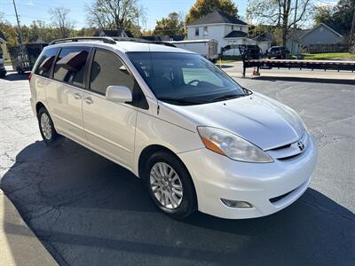 2010 Toyota Sienna XLE - Photo 4 - Rushville, IN 46173