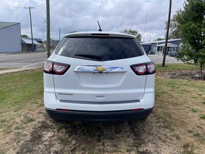 2017 Chevrolet Traverse LS   - Photo 7 - Rushville, IN 46173