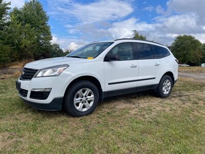 2017 Chevrolet Traverse LS   - Photo 2 - Rushville, IN 46173