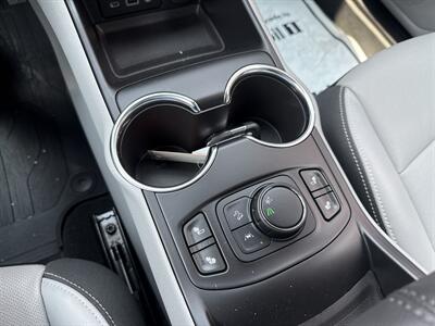 2024 GMC Terrain SLT   - Photo 14 - Rushville, IN 46173