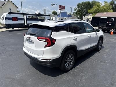 2024 GMC Terrain SLT   - Photo 6 - Rushville, IN 46173