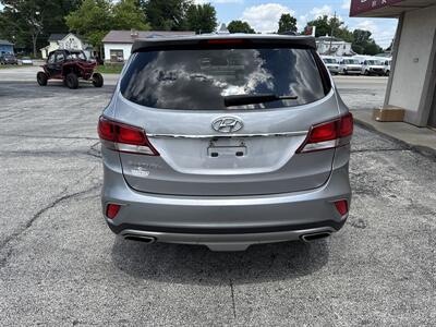 2017 Hyundai SANTA FE SE   - Photo 7 - Rushville, IN 46173