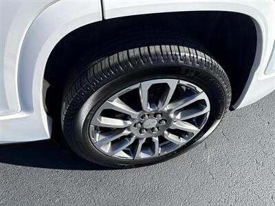 2022 GMC Acadia Denali - Photo 8 - Rushville, IN 46173