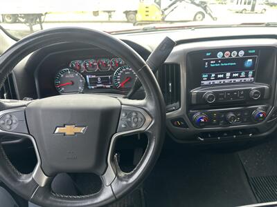 2017 Chevrolet Silverado 1500 LT   - Photo 11 - Rushville, IN 46173