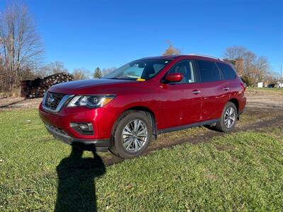 2020 Nissan Pathfinder SV   - Photo 2 - Rushville, IN 46173