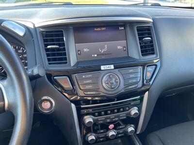 2020 Nissan Pathfinder SV   - Photo 13 - Rushville, IN 46173