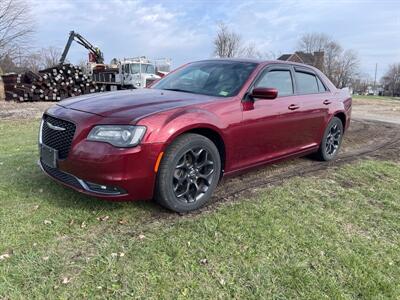 2019 Chrysler 300 S   - Photo 2 - Rushville, IN 46173