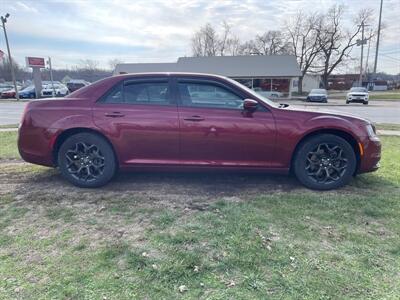 2019 Chrysler 300 S   - Photo 5 - Rushville, IN 46173