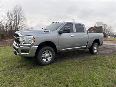 2024 RAM 3500 Tradesman   - Photo 2 - Rushville, IN 46173