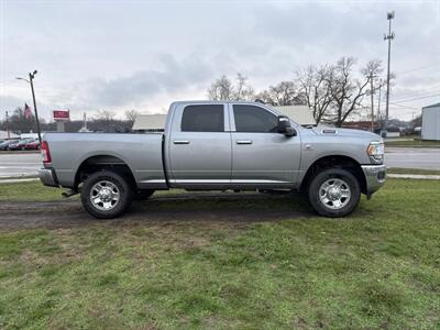 2024 RAM 3500 Tradesman   - Photo 5 - Rushville, IN 46173