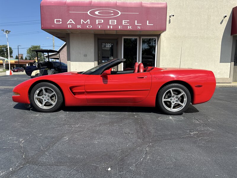 2004 Chevrolet Corvette Convertible   - Photo 1 - Rushville, IN 46173