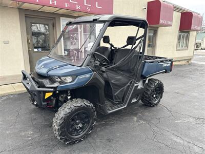 2025 CAN AM Defender XT - Photo 2 - Rushville, IN 46173