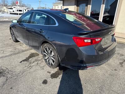 2021 Chevrolet Malibu RS   - Photo 8 - Rushville, IN 46173