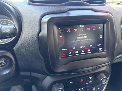 2021 Jeep Renegade Sport - Photo 12 - Rushville, IN 46173