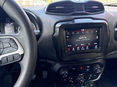 2021 Jeep Renegade Sport - Photo 11 - Rushville, IN 46173