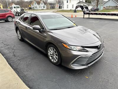 2023 Toyota Camry LE   - Photo 4 - Rushville, IN 46173