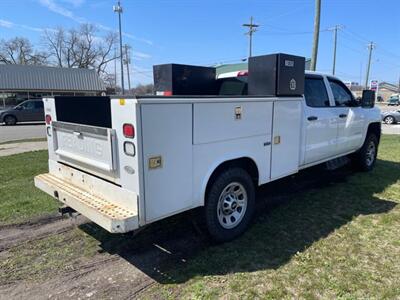 2017 Chevrolet Silverado 2500HD Work Truck   - Photo 6 - Rushville, IN 46173