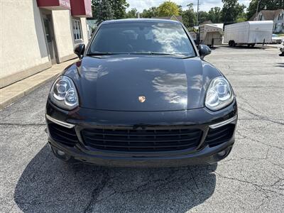 2017 Porsche Cayenne S E-Hybrid   - Photo 8 - Rushville, IN 46173