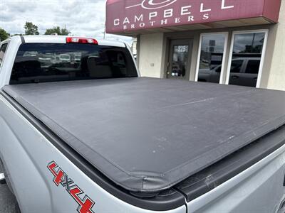 2017 Chevrolet Silverado 1500 Custom   - Photo 8 - Rushville, IN 46173