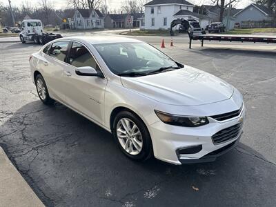 2016 Chevrolet Malibu LT   - Photo 4 - Rushville, IN 46173