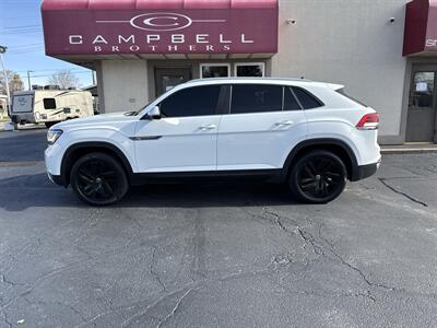2022 Volkswagen Atlas Cross Sport V6 SE 4Motion   - Photo 1 - Rushville, IN 46173