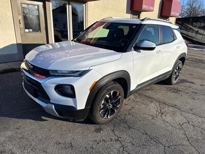 2023 Chevrolet Trailblazer LT   - Photo 2 - Rushville, IN 46173