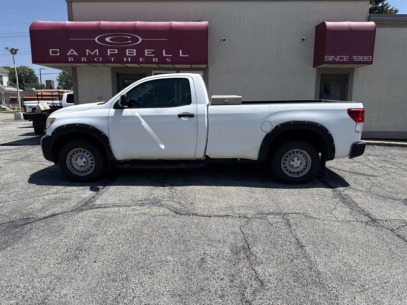 2010 Toyota Tundra Grade - Photo 1 - Rushville, IN 46173