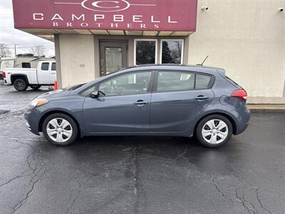2016 Kia Forte5 LX   - Photo 1 - Rushville, IN 46173