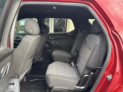 2023 Chevrolet Traverse LT Cloth   - Photo 10 - Rushville, IN 46173