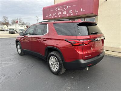 2023 Chevrolet Traverse LT Cloth   - Photo 7 - Rushville, IN 46173